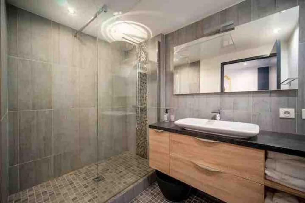 Ferienwohnung Le Marquis - T3 Standing 100M2 250 Metres Du Port Marseilles Exterior foto